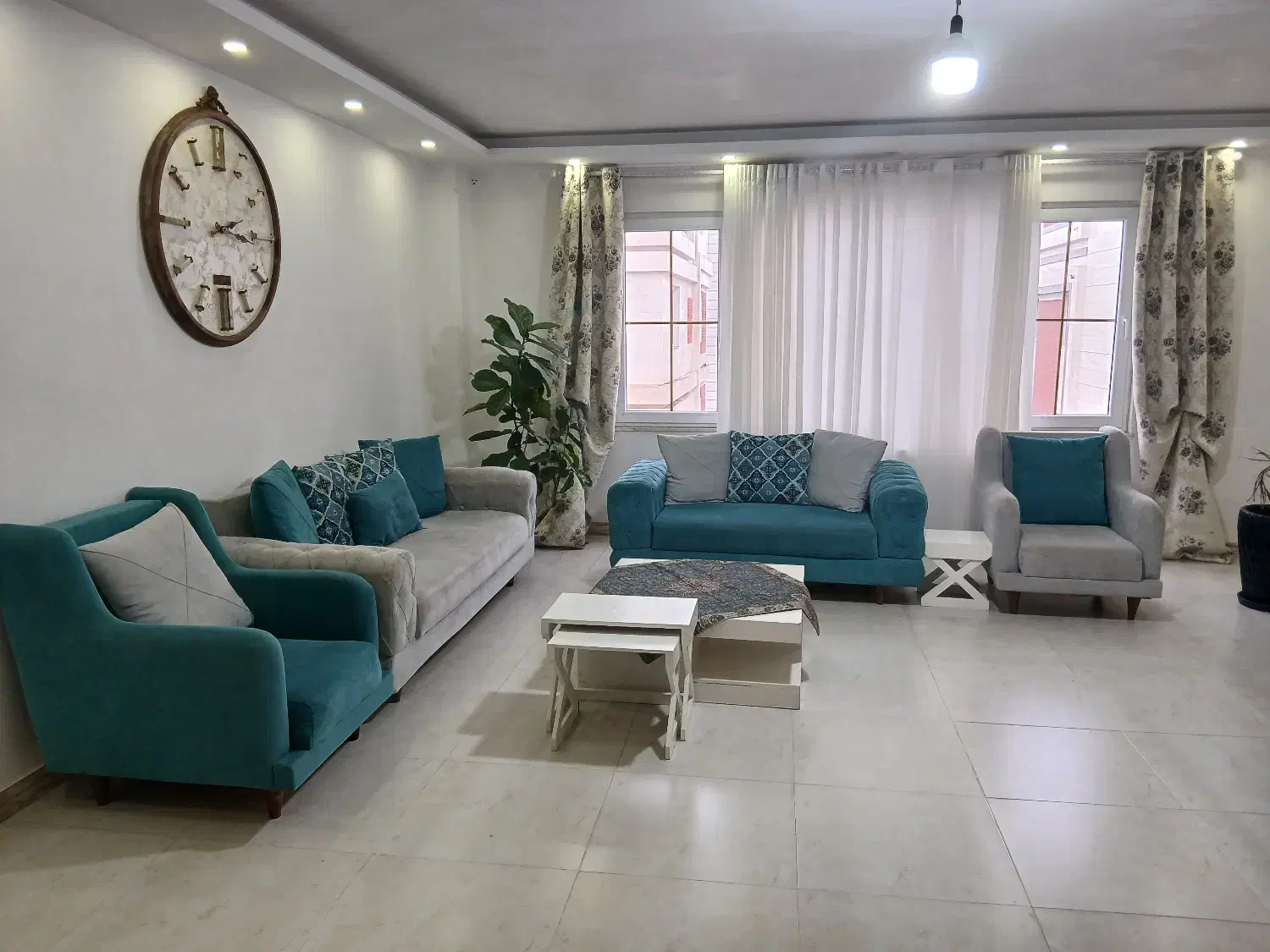 مبل|مبلمان خانگی و میز عسلی|رشت, باهنر|دیوار