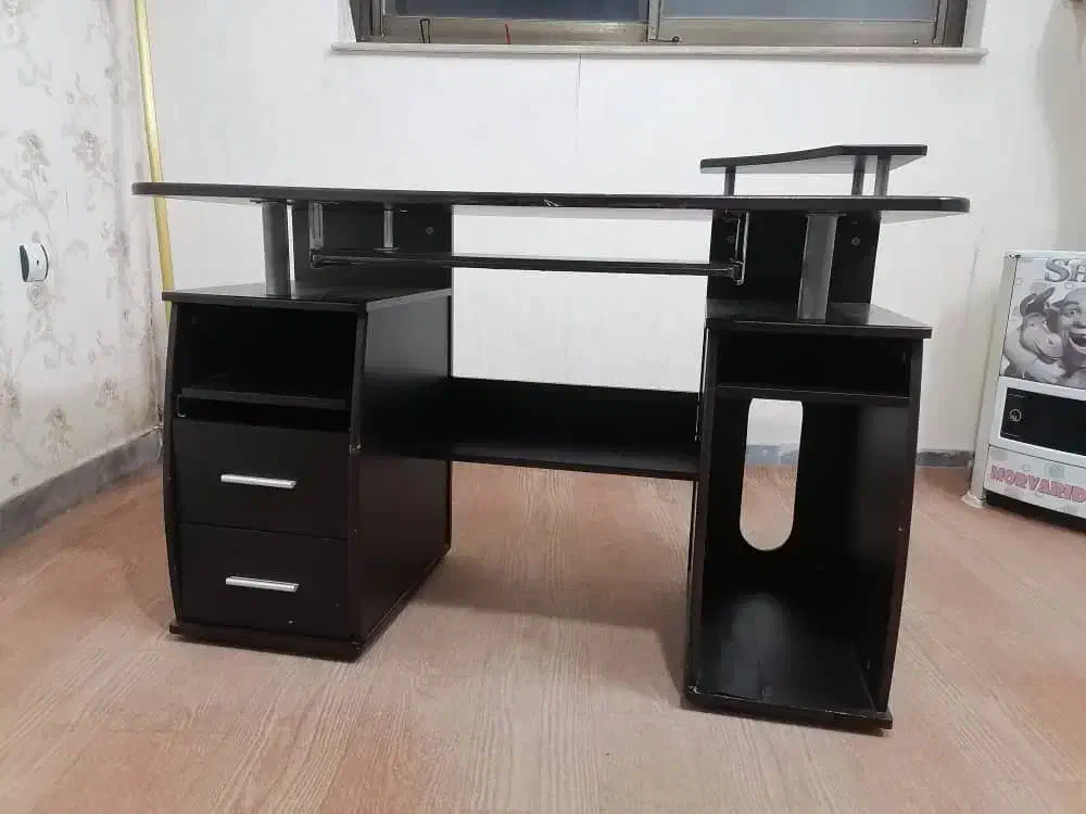 میز کامپیوتر|میز تحریر و کامپیوتر|لاهیجان, شهرک سلمان فارسی|دیوار