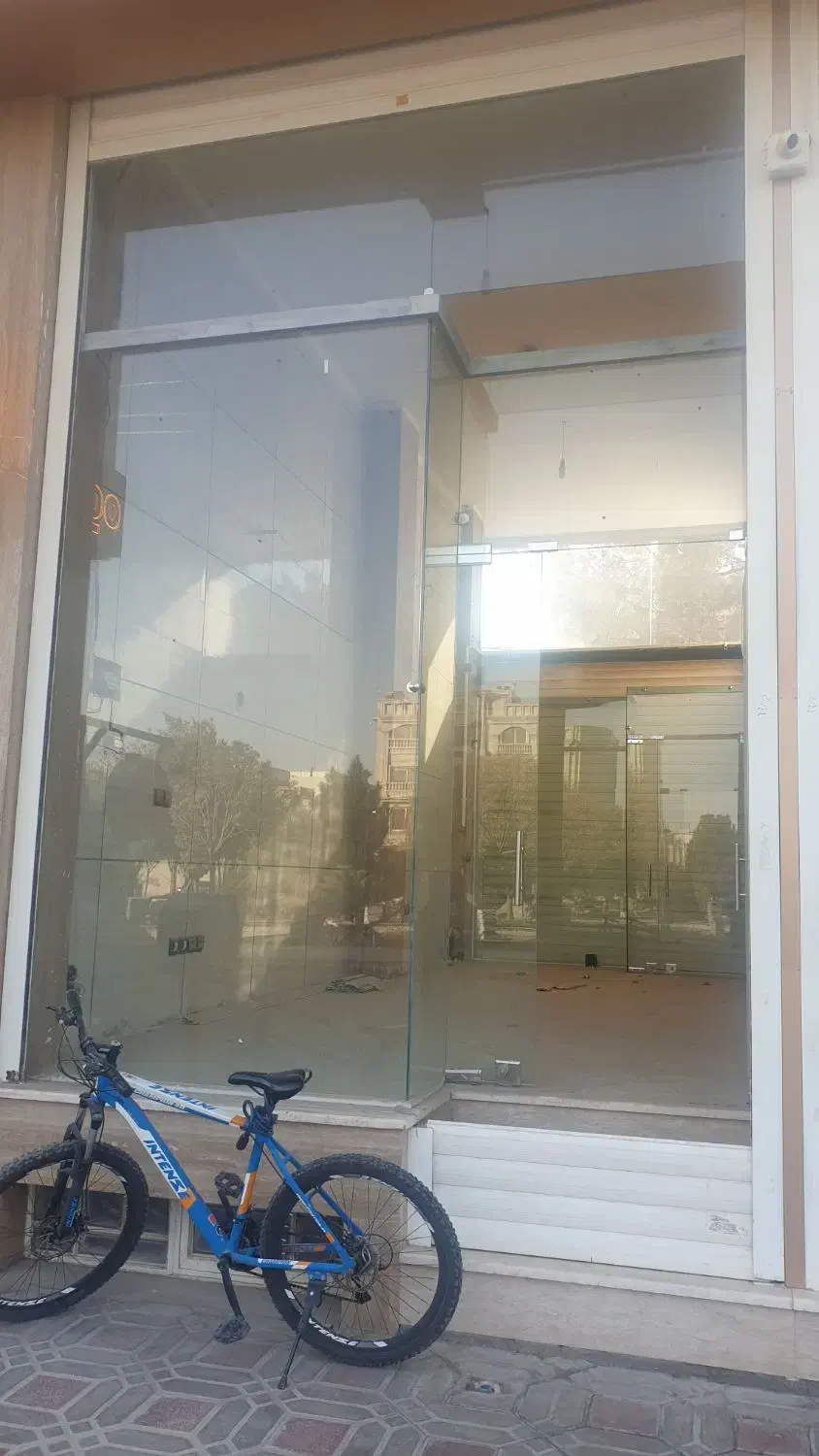 رهن و اجاره مغازه در بلوار مولوی|اجارهٔ مغازه و غرفه|شاهین‌شهر, عطار|دیوار