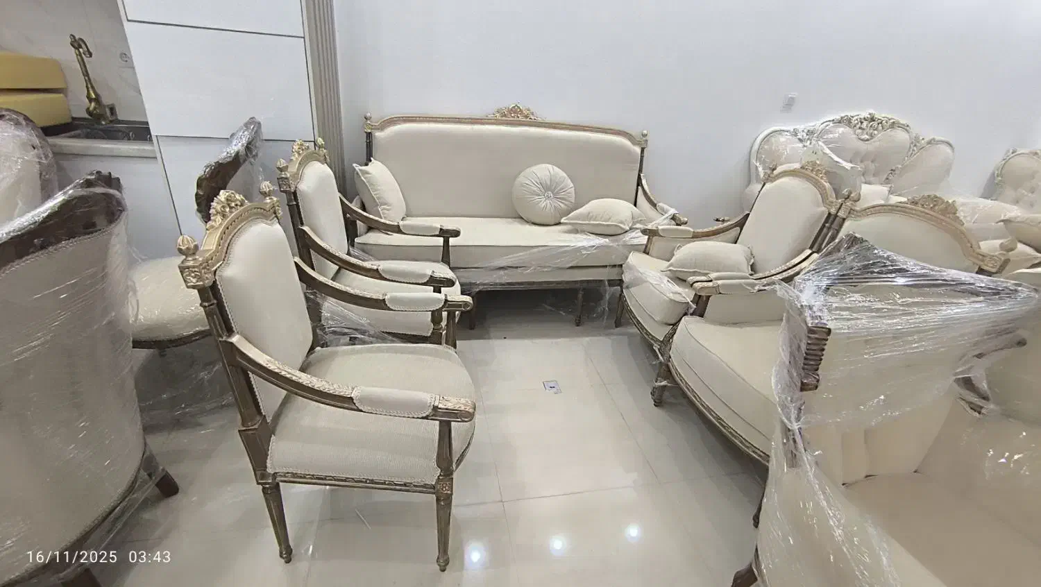 آف ویژه مبلمان|مبلمان خانگی و میز عسلی|بوشهر, |دیوار