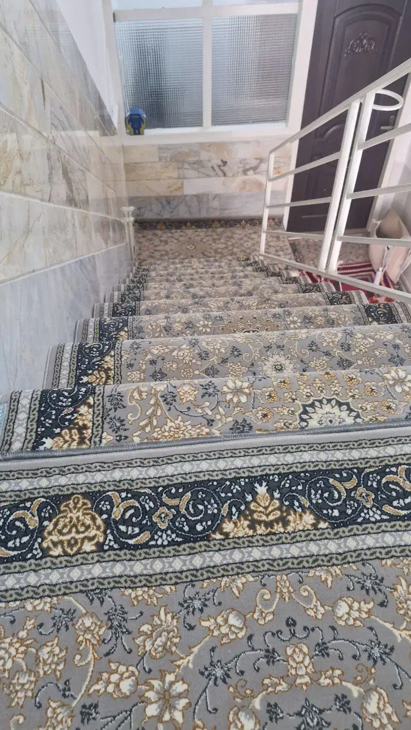 فرش پرتراکم/تراکم۳۰۰۰/کناره ترنج/افشان شاه عباسی|فرش|قم, امامزاده ابراهیم|دیوار