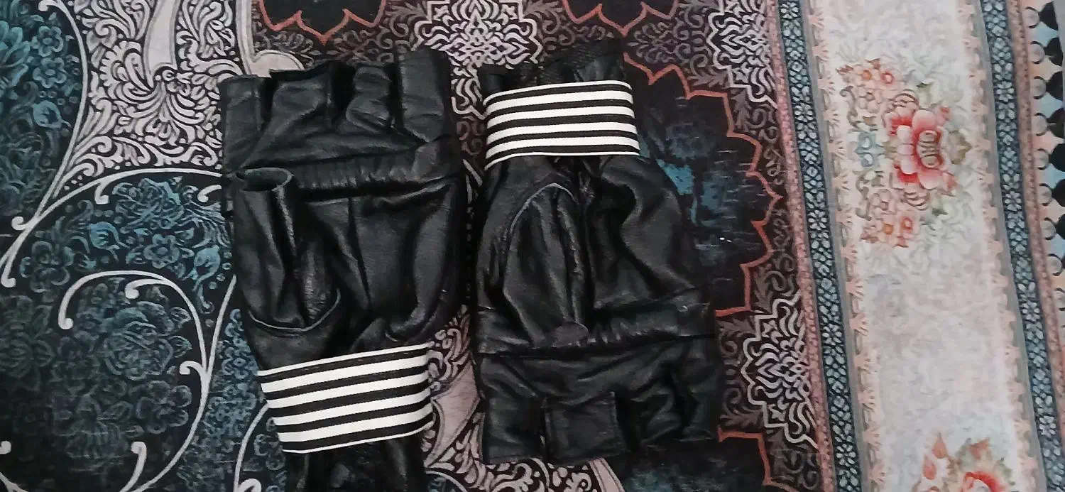 دستکش mma|تجهیزات ورزشی|بندر انزلی, چهارفریضه|دیوار