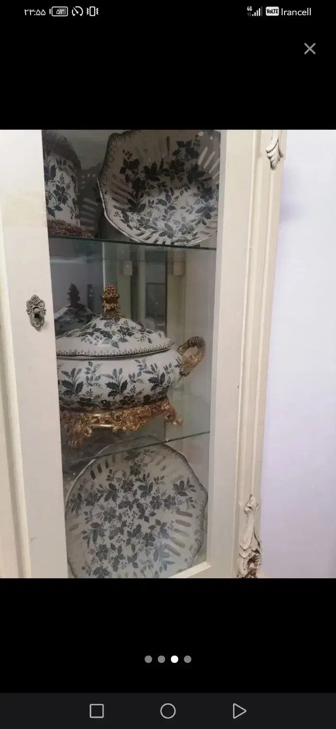 ویترین به همراه دکوری های نفیس|بوفه، ویترین، کنسول|رشت, حافظ آباد|دیوار