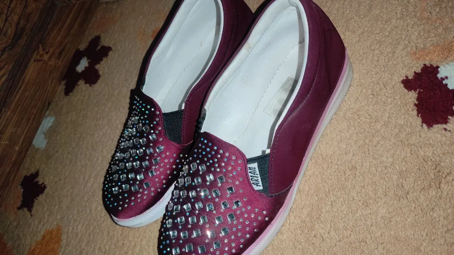 کفش|کیف، کفش، کمربند|مشهد, سجادیه|دیوار