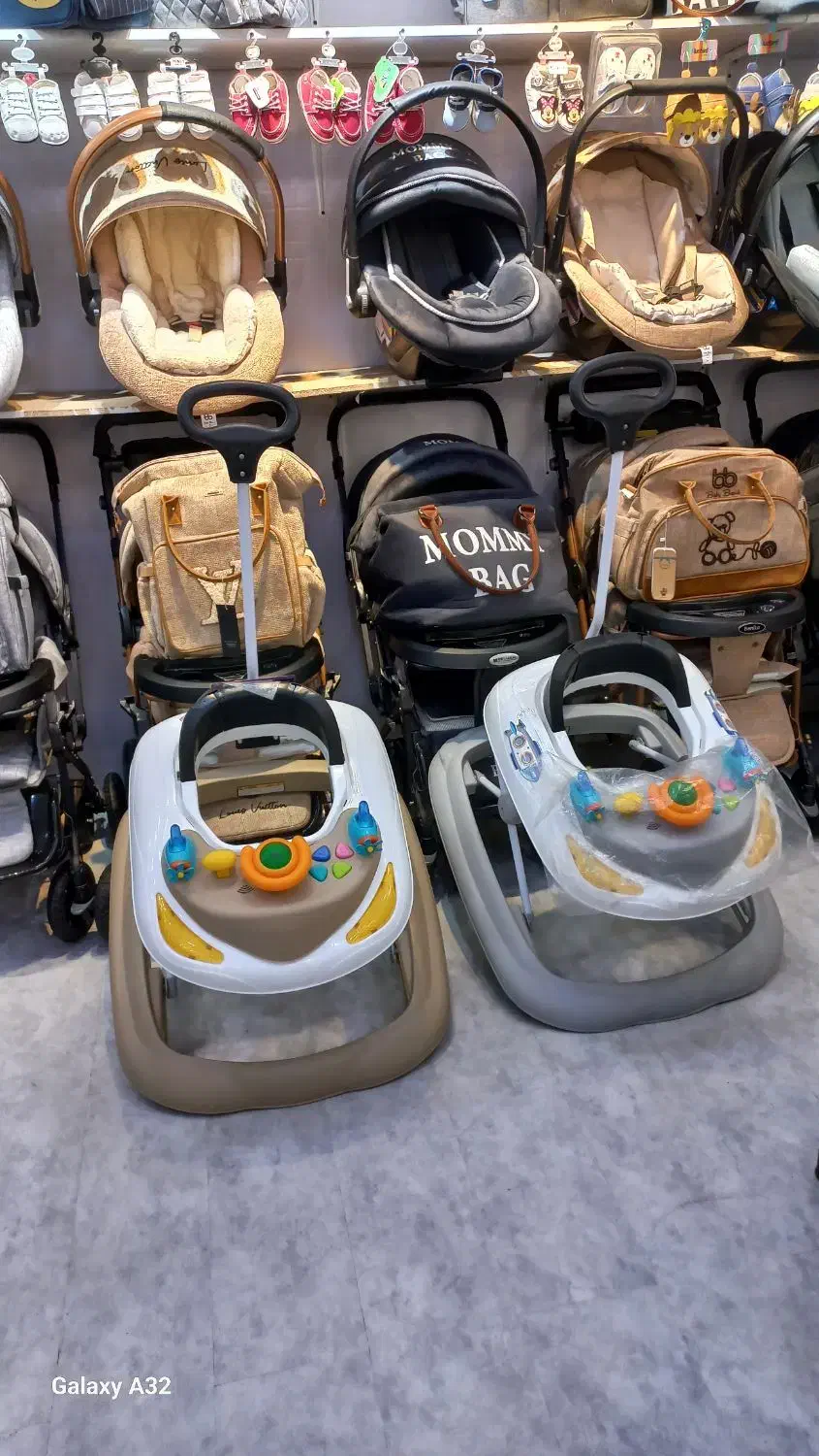 فروش سیسمونی کامل|کالسکه و لوازم جانبی|نجف‌آباد, ریاضی|دیوار