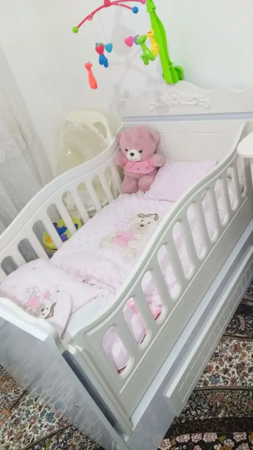 تخت نوزاد|تشک تختخواب|تربت‌حیدریه, کلاته توکلی|دیوار