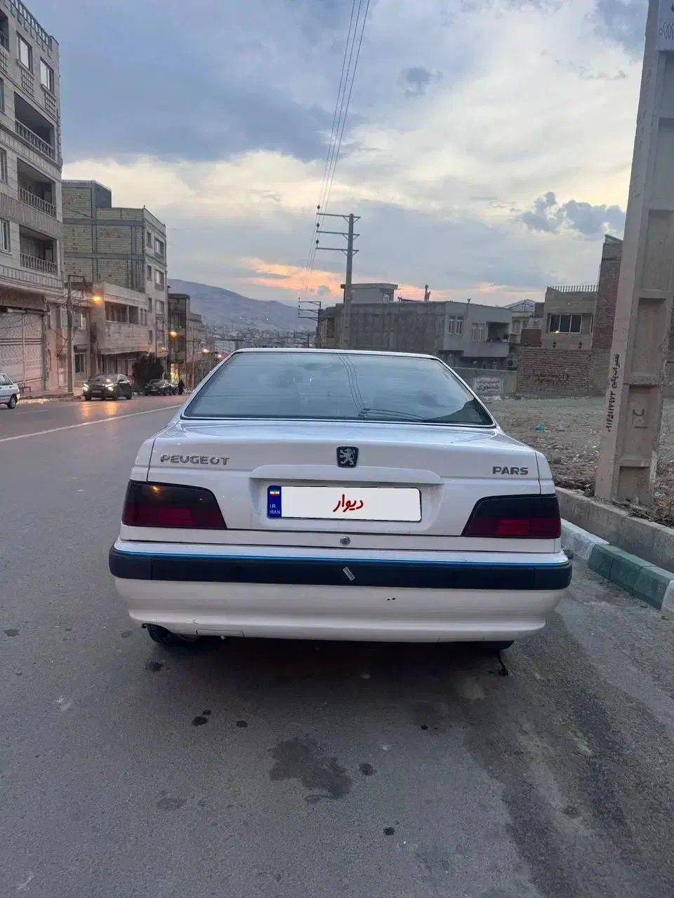 پژو پارس سفید|خودرو سواری و وانت|ارومیه, |دیوار