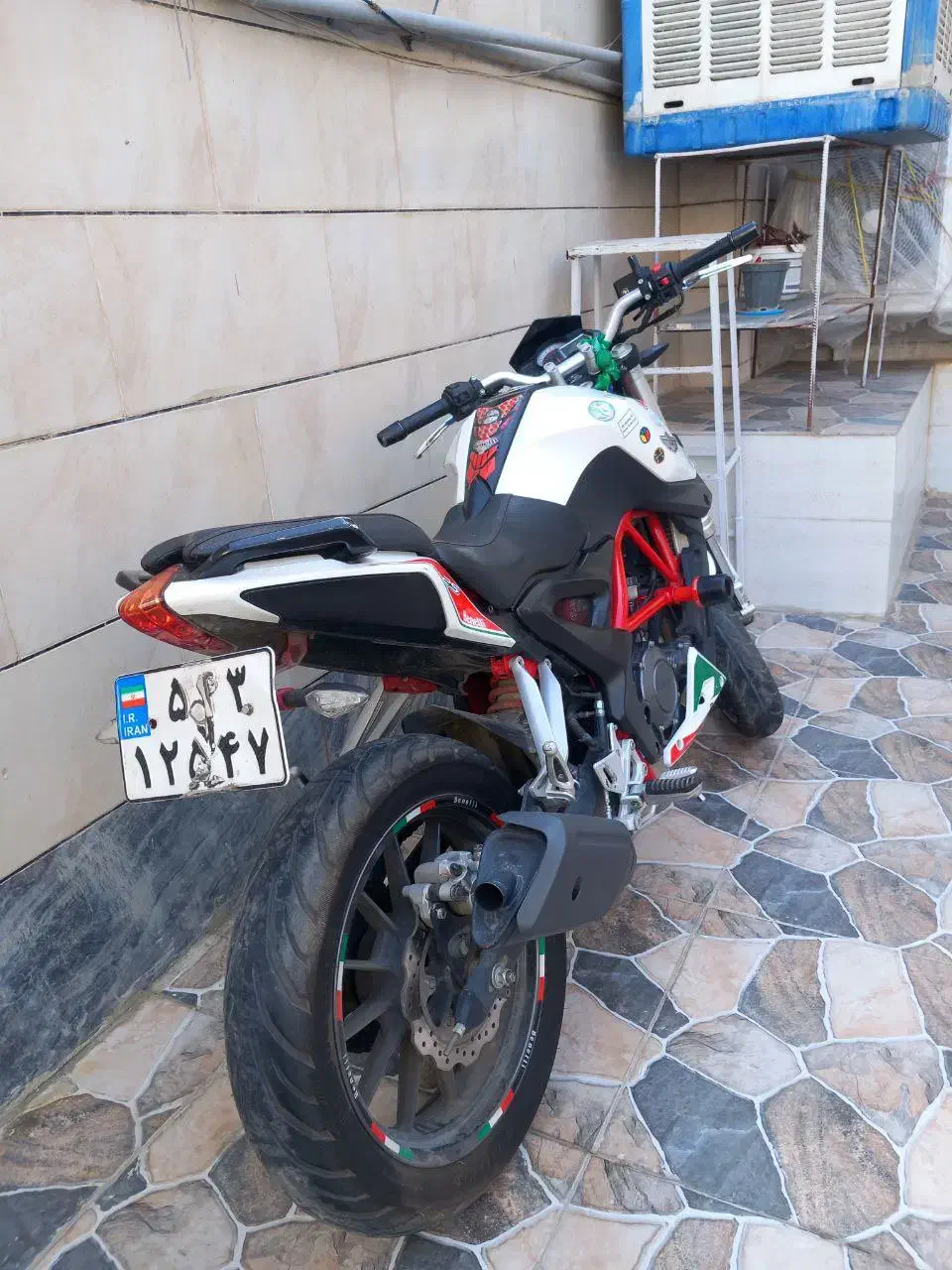 بنلی۲۵۰ تک|موتورسیکلت|خرم‌آباد, |دیوار