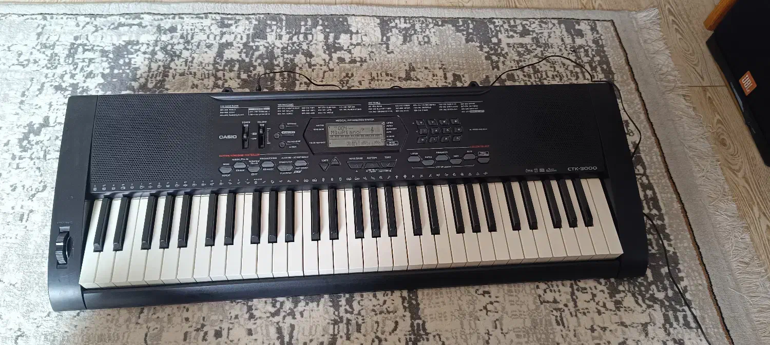 یک عدد کیبورد casio مدل ctk3000|پیانو، کیبورد، آکاردئون|رشت, پیله داربن|دیوار