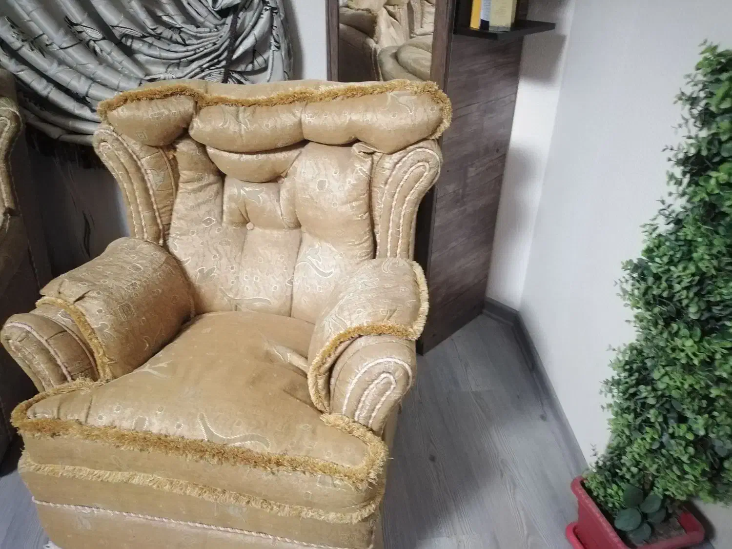 مبل راحتی|مبلمان خانگی و میز عسلی|شاهین‌شهر, عطار|دیوار