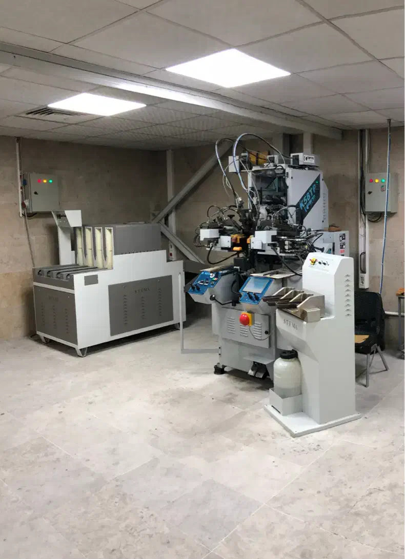 پیشکار و زیره چسبون|استخدام صنعتی، فنی، مهندسی|تهران, حکیمیه|دیوار