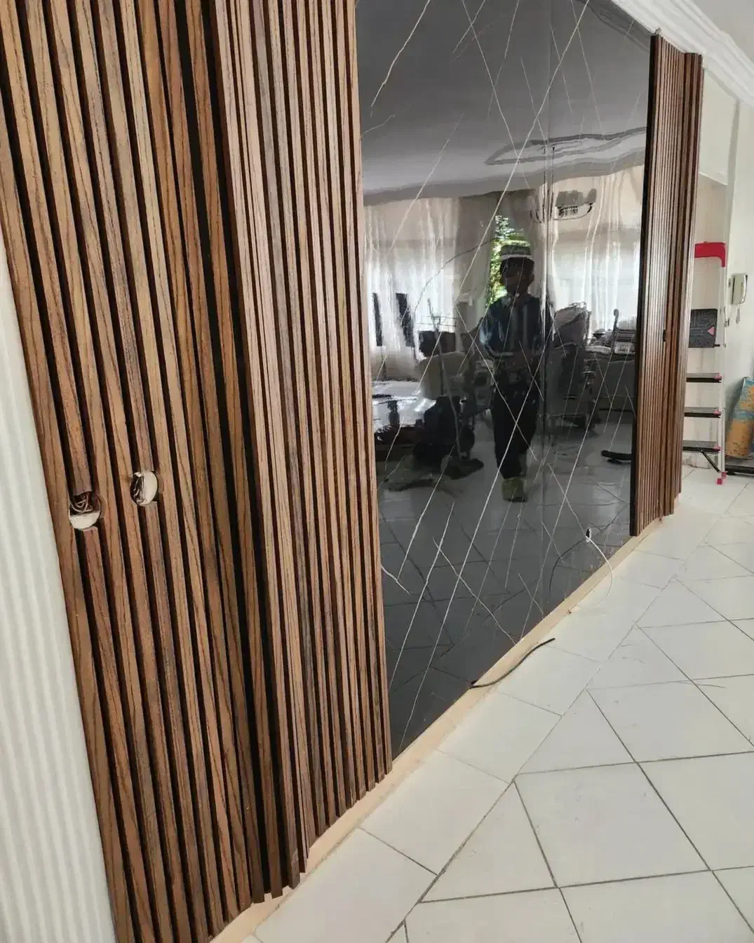 تزئینات و دکوراسیون داخلی   رنگ و کاغذ دیواری|خدمات پیشه و مهارت|رودهن, |دیوار