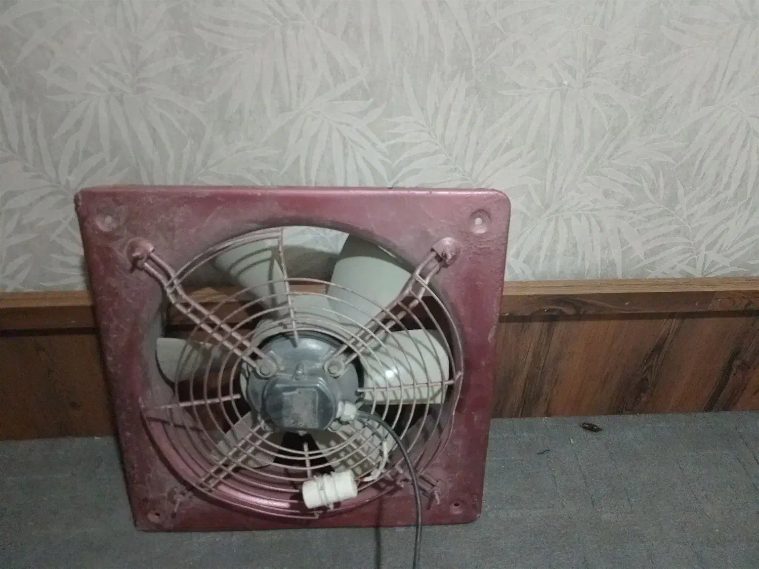 هواکش 60*60 سالم و پر قدرت|پنکه و تصفیه‌کنندهٔ هوا|مشهد, ابوذر|دیوار