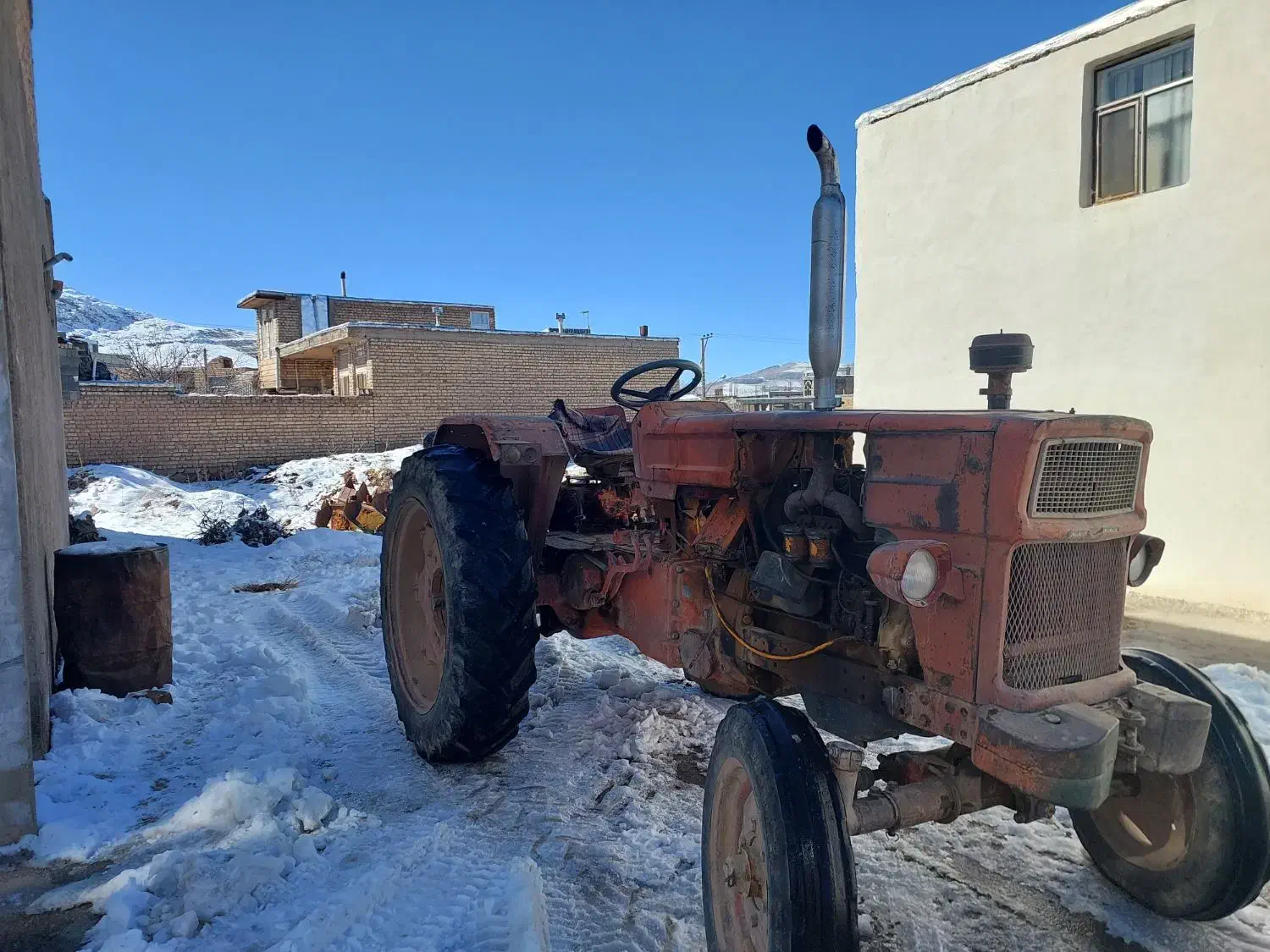 تراکتور رومانی|خودرو سنگین|سمیرم, |دیوار