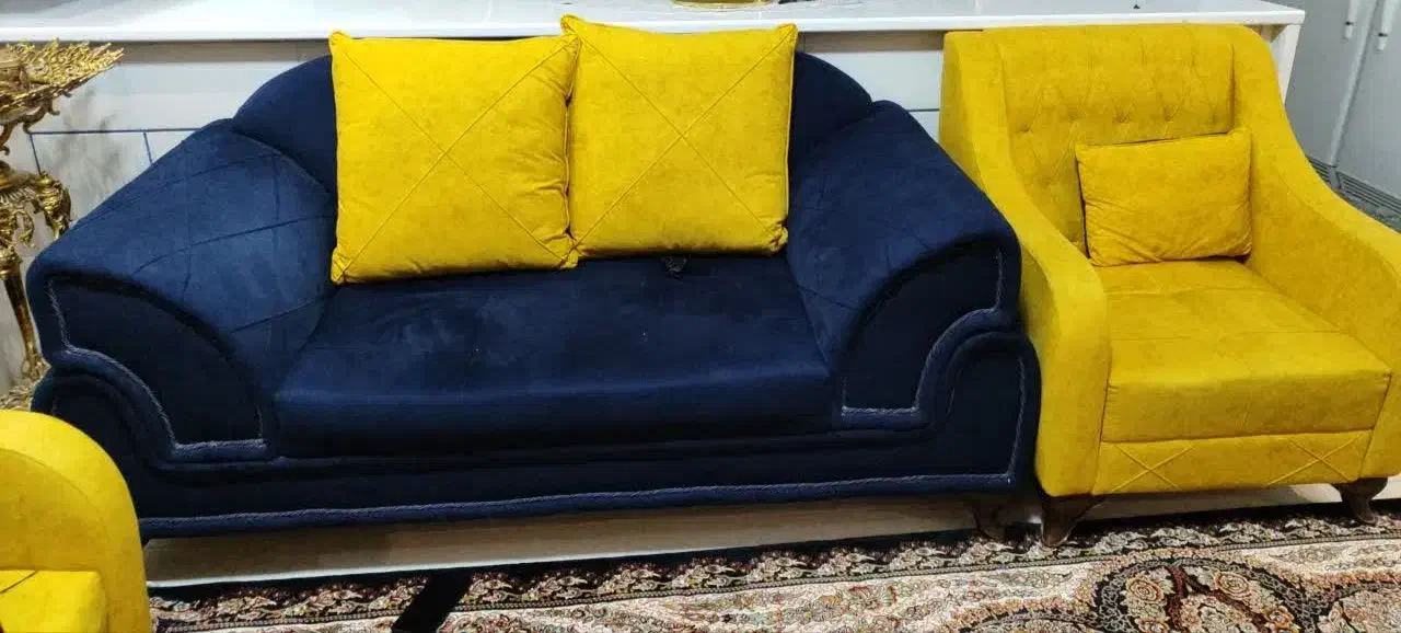 ست مبل راحتی هفت نفره بهمراه دوتخته فرش شش متری|مبلمان خانگی و میز عسلی|مبارکه, |دیوار