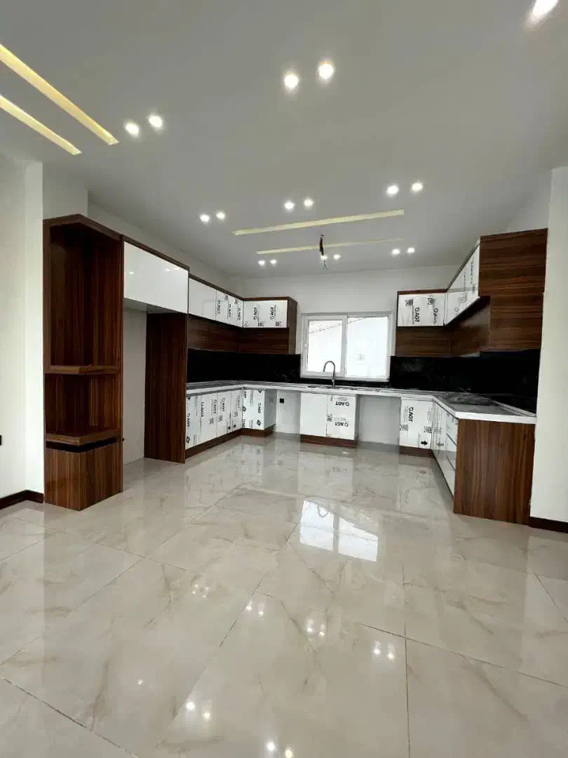 آپارتمان ۱۵۰متر سه خواب لوکیشن اندرزگو