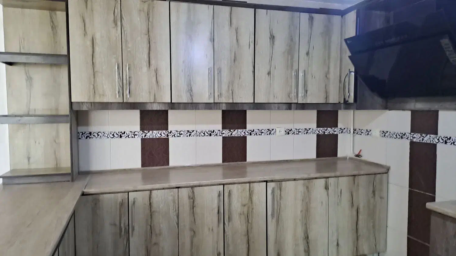 فروش آپارتمان. ۱۳۰ متری با مشاع سند تک برگ|فروش آپارتمان|منجیل, |دیوار