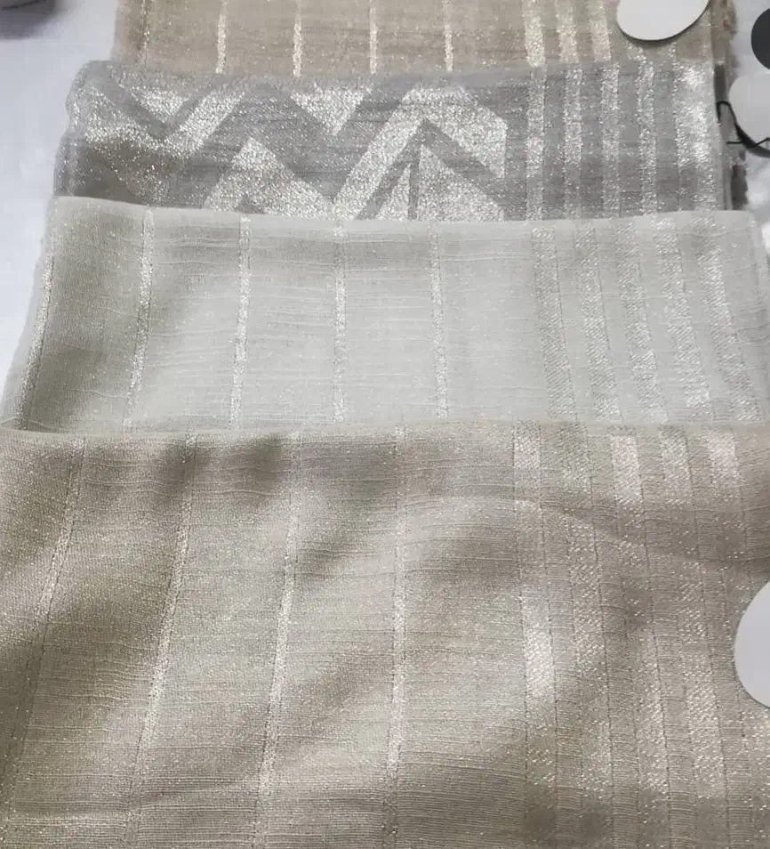 شال و روسری تعدادی|لباس|رشت, گلسار|دیوار