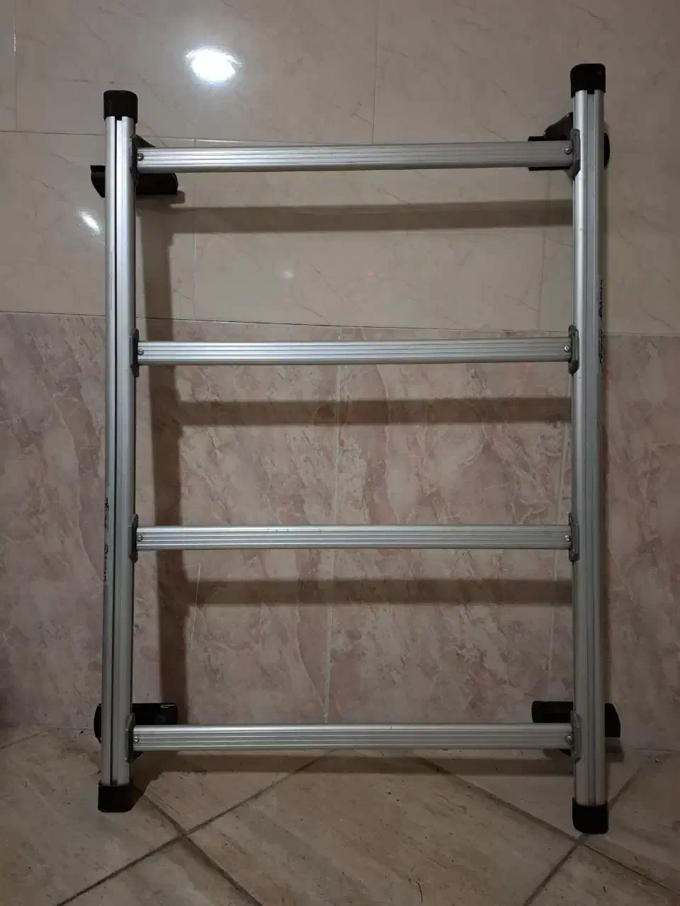 باربند پژو ۴۰۵|بندرخت و رخت‌آویز|تبریز, |دیوار