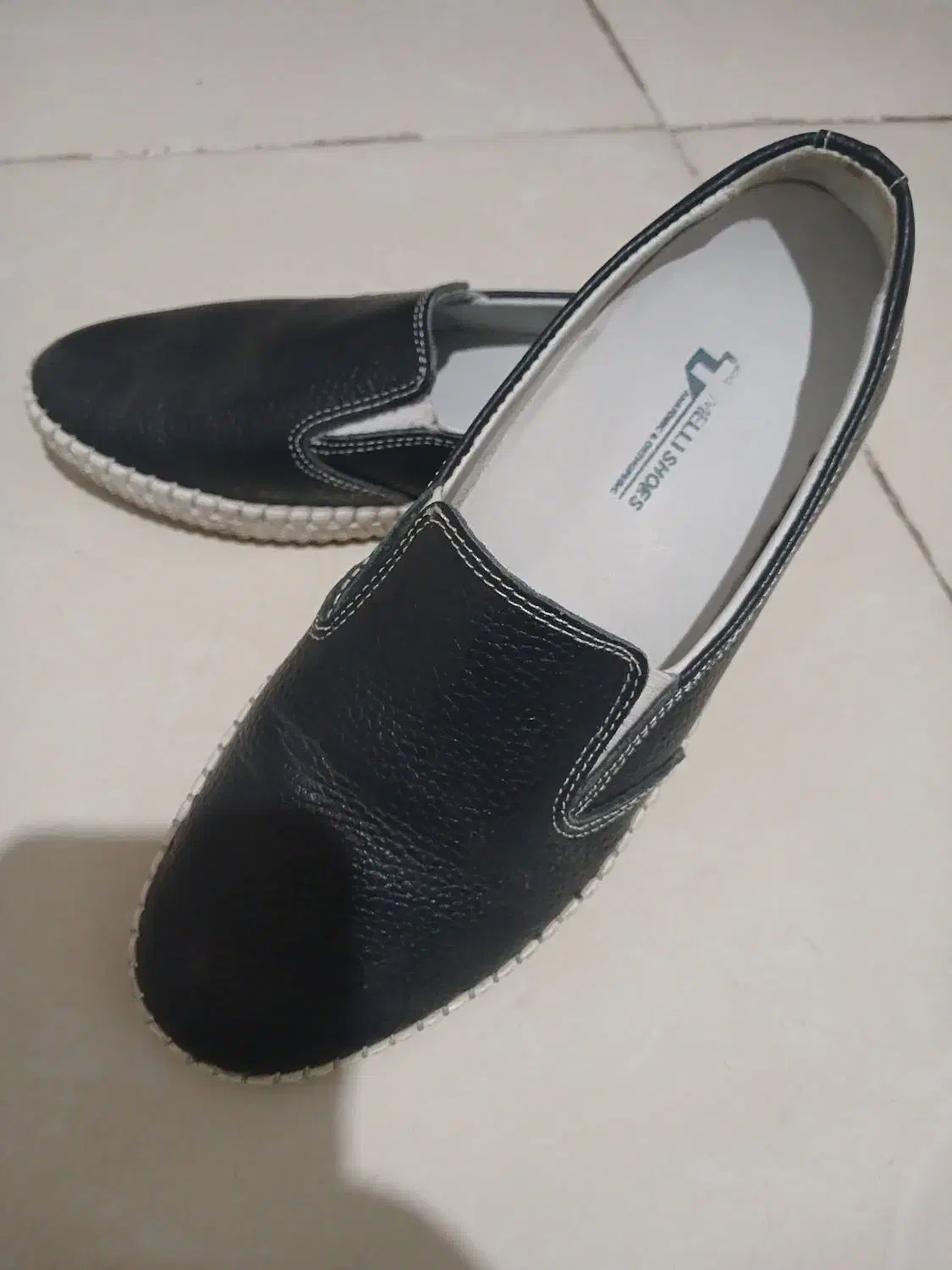 کفش زنانه|کیف، کفش، کمربند|اندیشه, اندیشه فاز ۲|دیوار