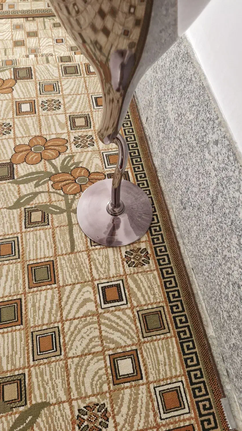 گلدان عروس|صنایع دستی و سایر لوازم تزئینی|قم, قلعه کامکار|دیوار