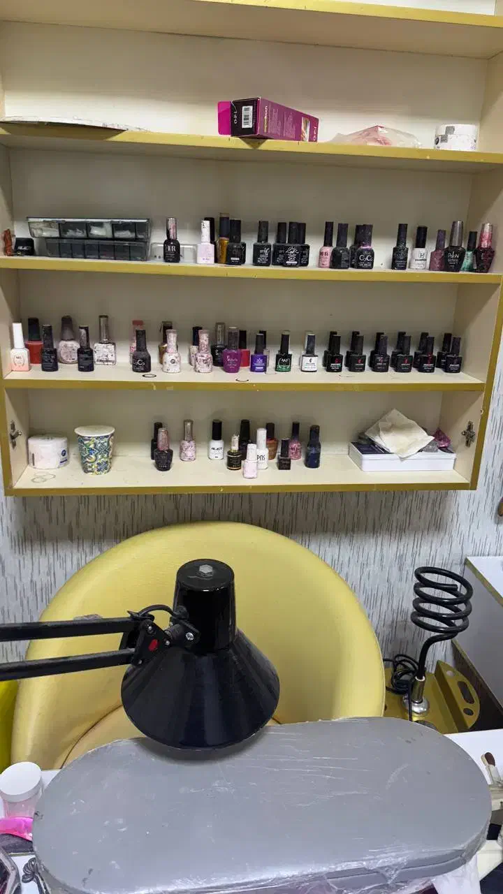 صفر تا صد وسایل کاشت ناخن ۸|آرایشگاه و سالن‌های زیبایی|کرمانشاه, |دیوار