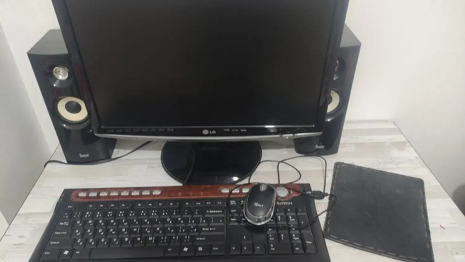 سیستم خانگی|رایانه رومیزی|آشخانه, |دیوار