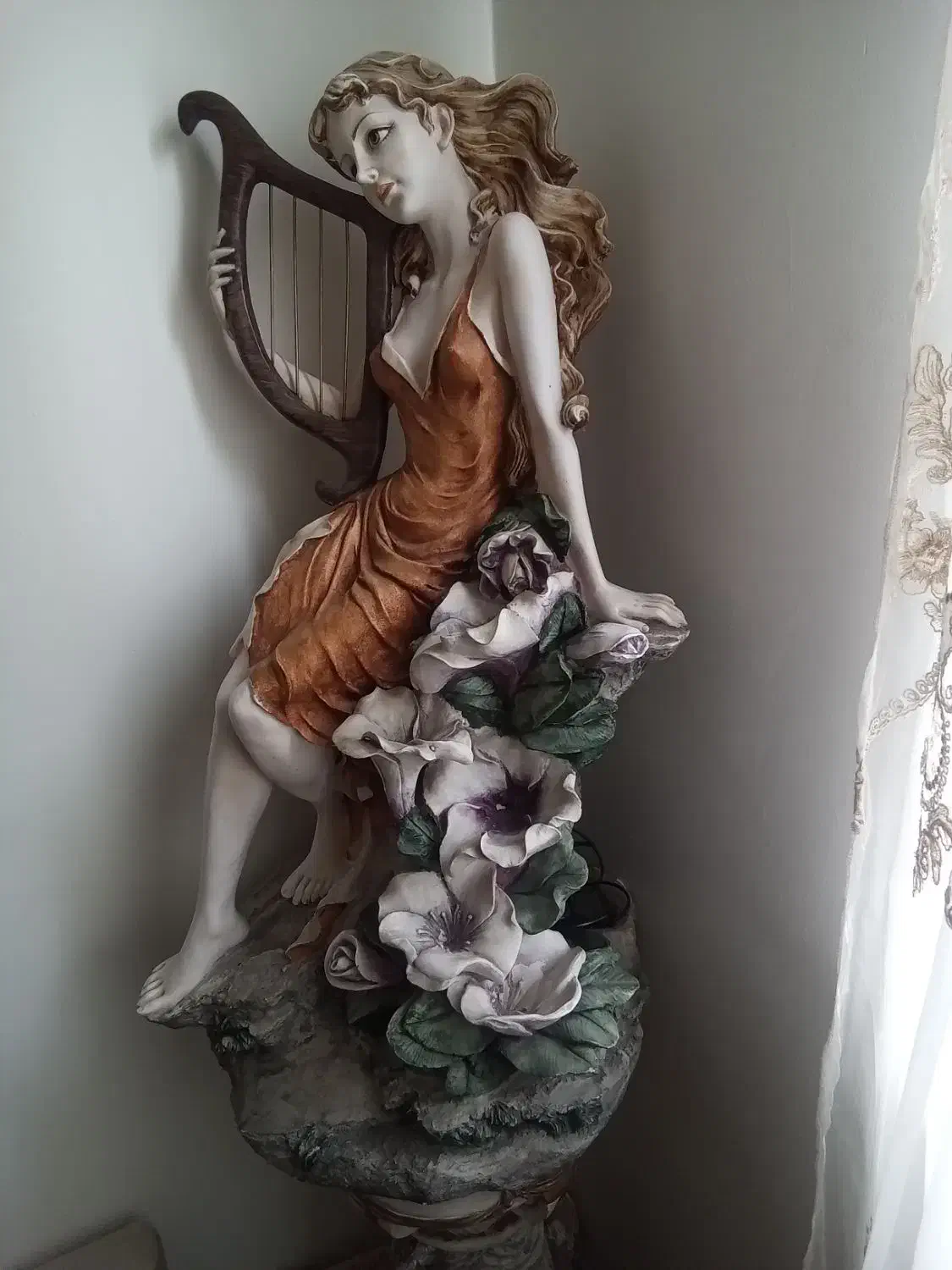 مجسمه آبنما فرشته آتنا|مجسمه، تندیس، ماکت|پرند, فاز ۶|دیوار