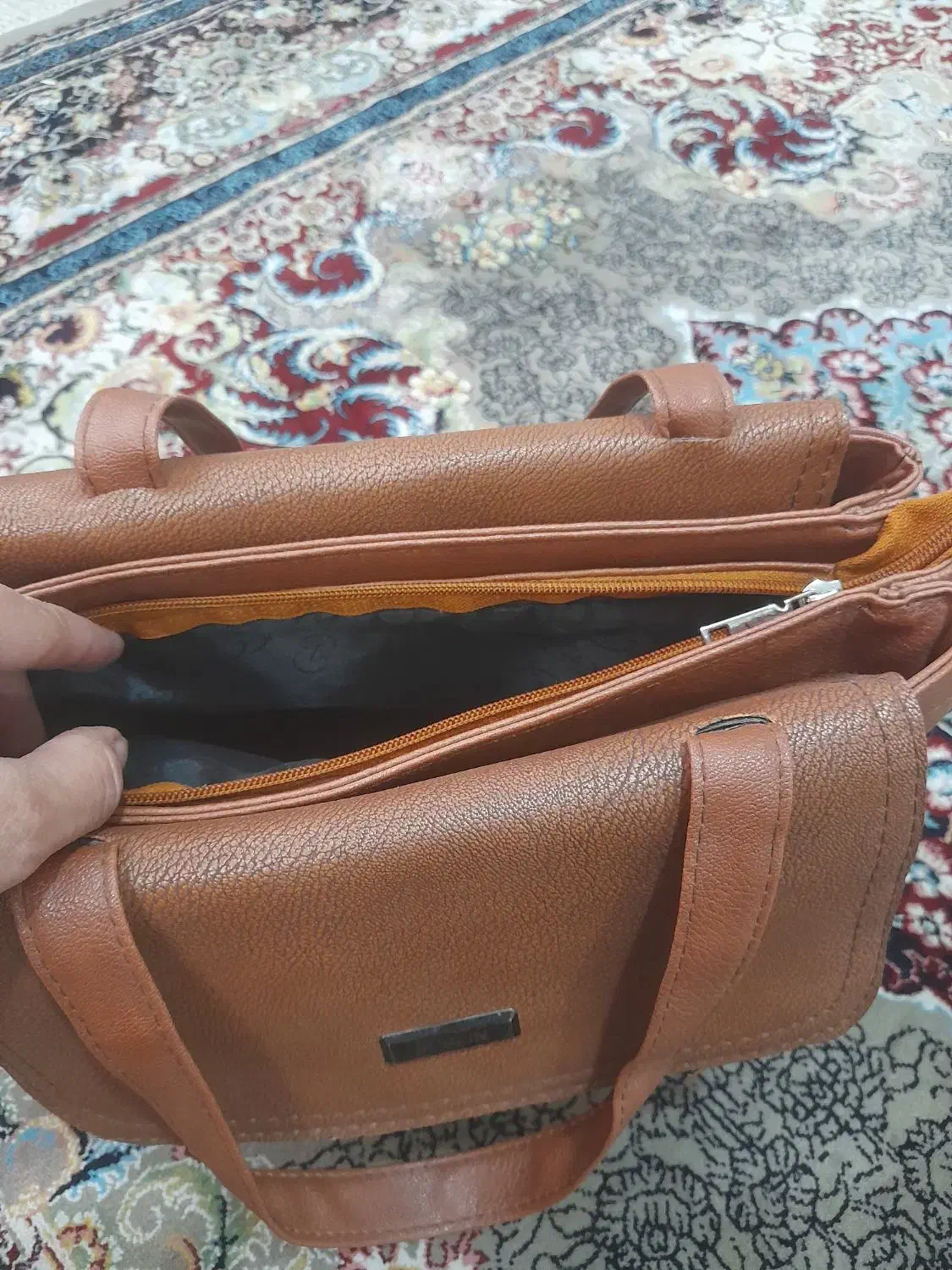 کیف بسیارتمیز|کیف، کفش، کمربند|قرچک, زیبا شهر|دیوار