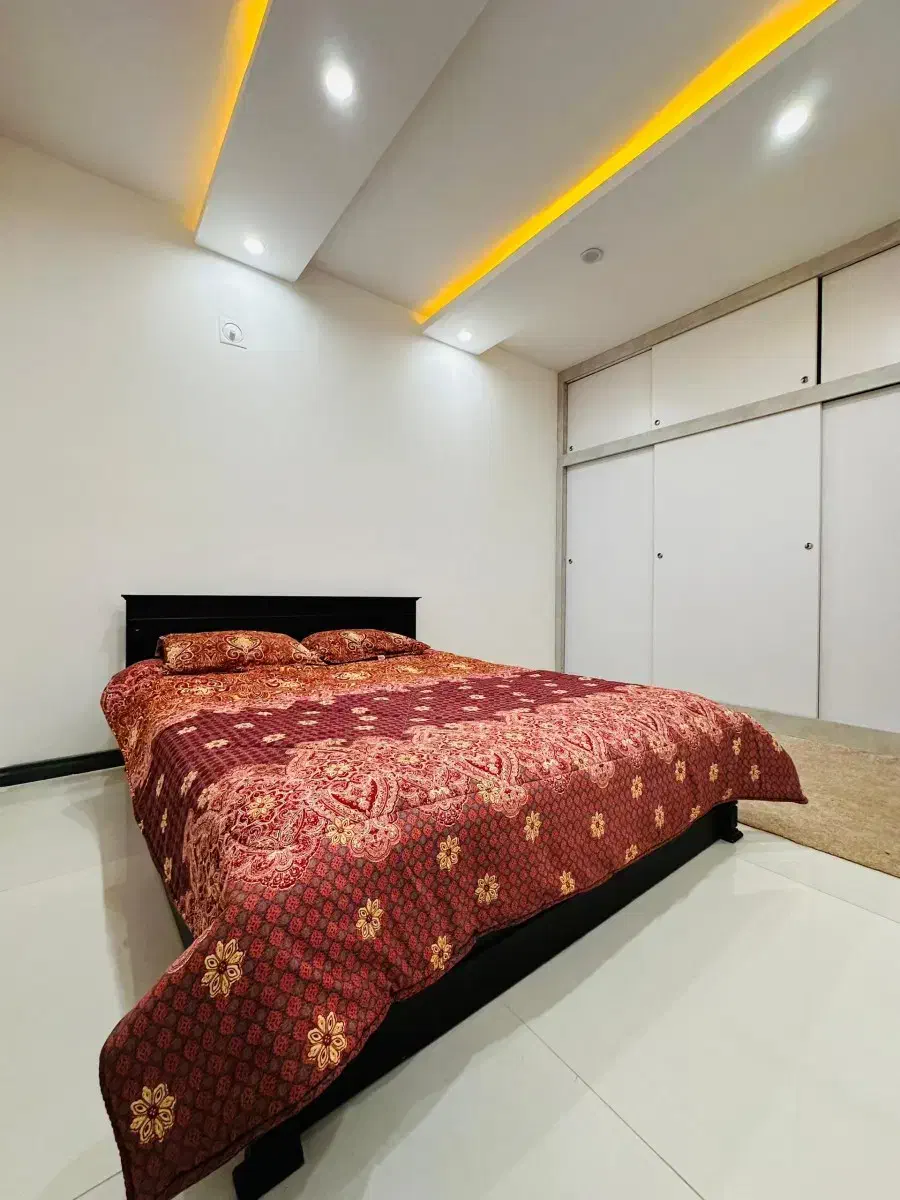 آپارتمان مبله سوئیت آپارتمان آسانسور پارکینگ|اجارهٔ کوتاه‌مدت آپارتمان و سوئیت|همدان, |دیوار