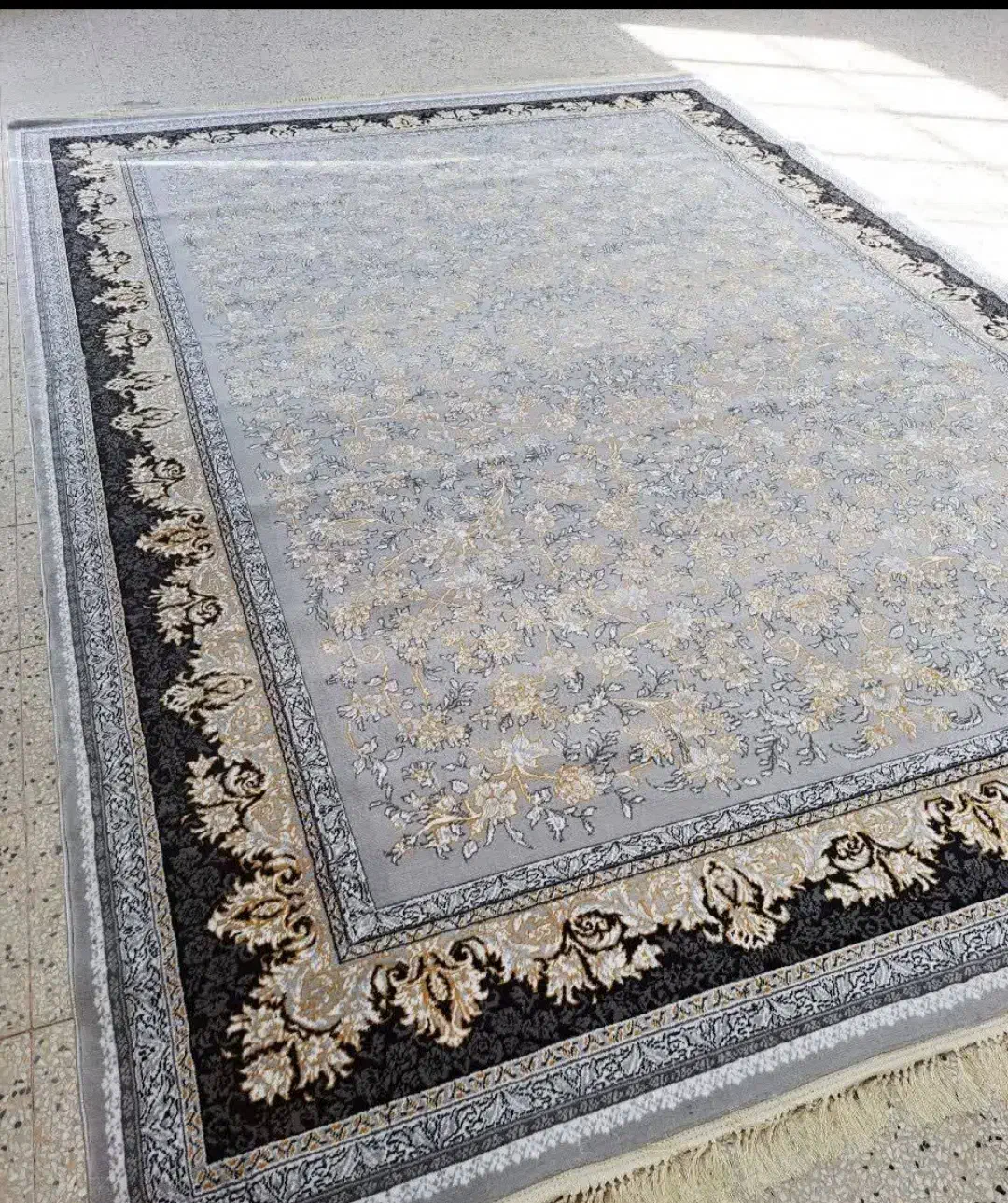 فرش ۱۲۰۰ شانه|فرش|ساری, |دیوار