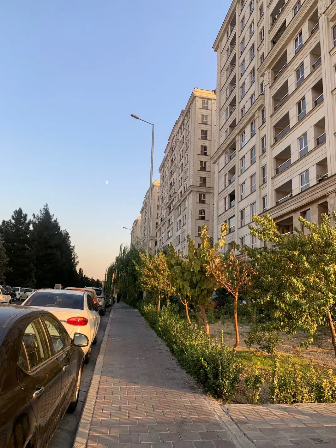 ۱۸۷متر/چشم انداز ابدی/خریدباقیمت واقعی/رونیکاپالاس|فروش آپارتمان|تهران, هروی|دیوار