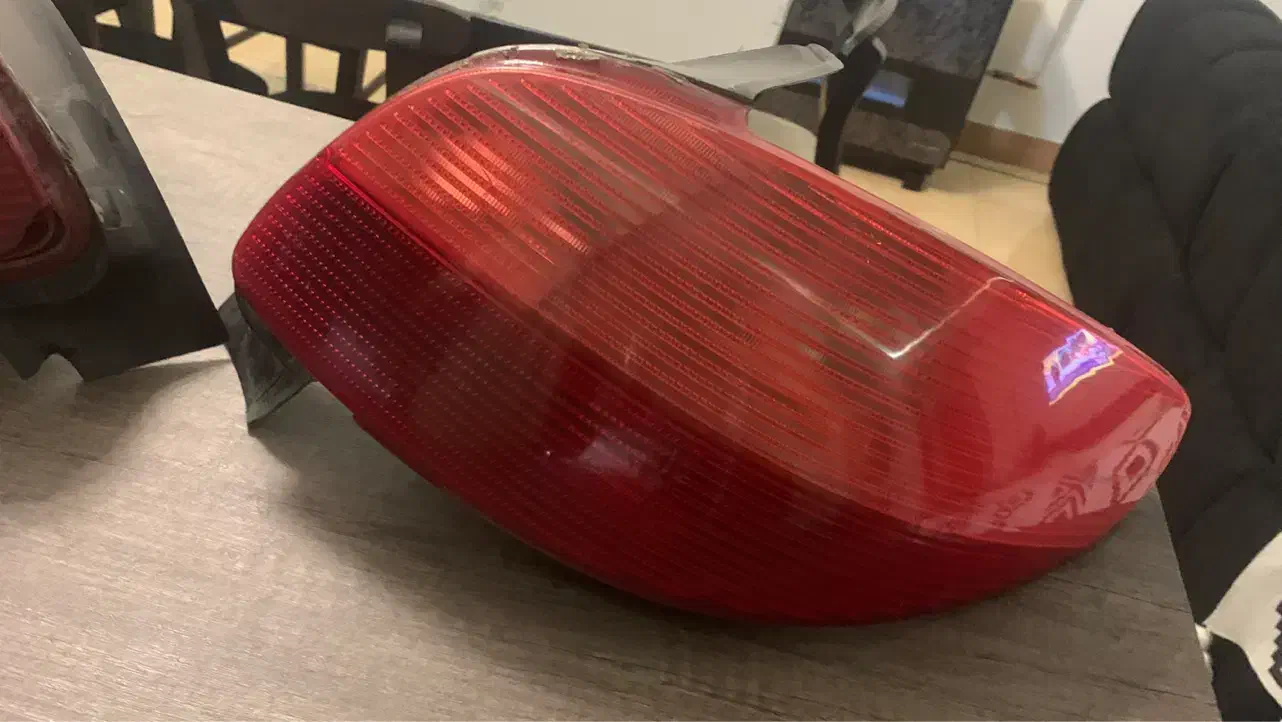 ۲عدد چراغ کبریتی ۲۰۶|قطعات یدکی و لوازم جانبی|رشت, جهاد|دیوار