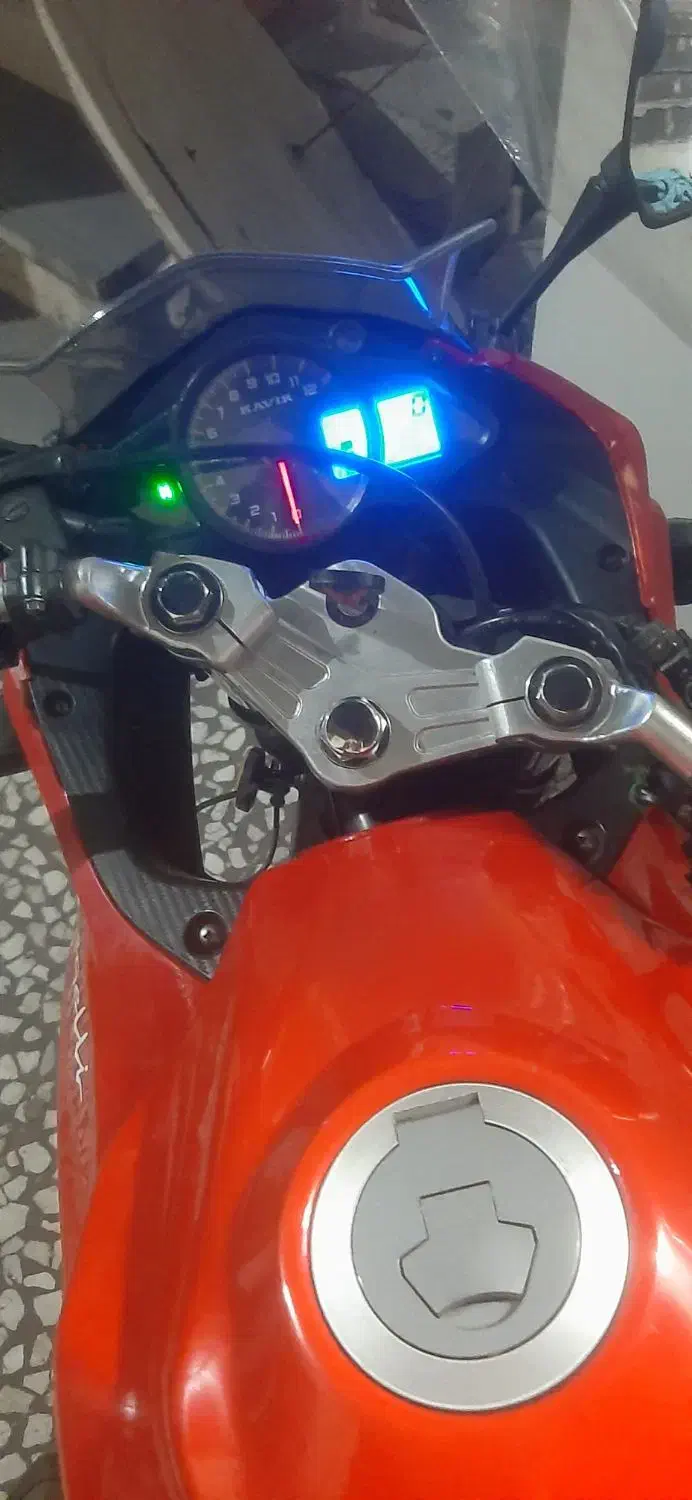 موتورمگلی۲۰۰سالم سالم مدارک تکمیل|موتورسیکلت|رشت, باهنر|دیوار