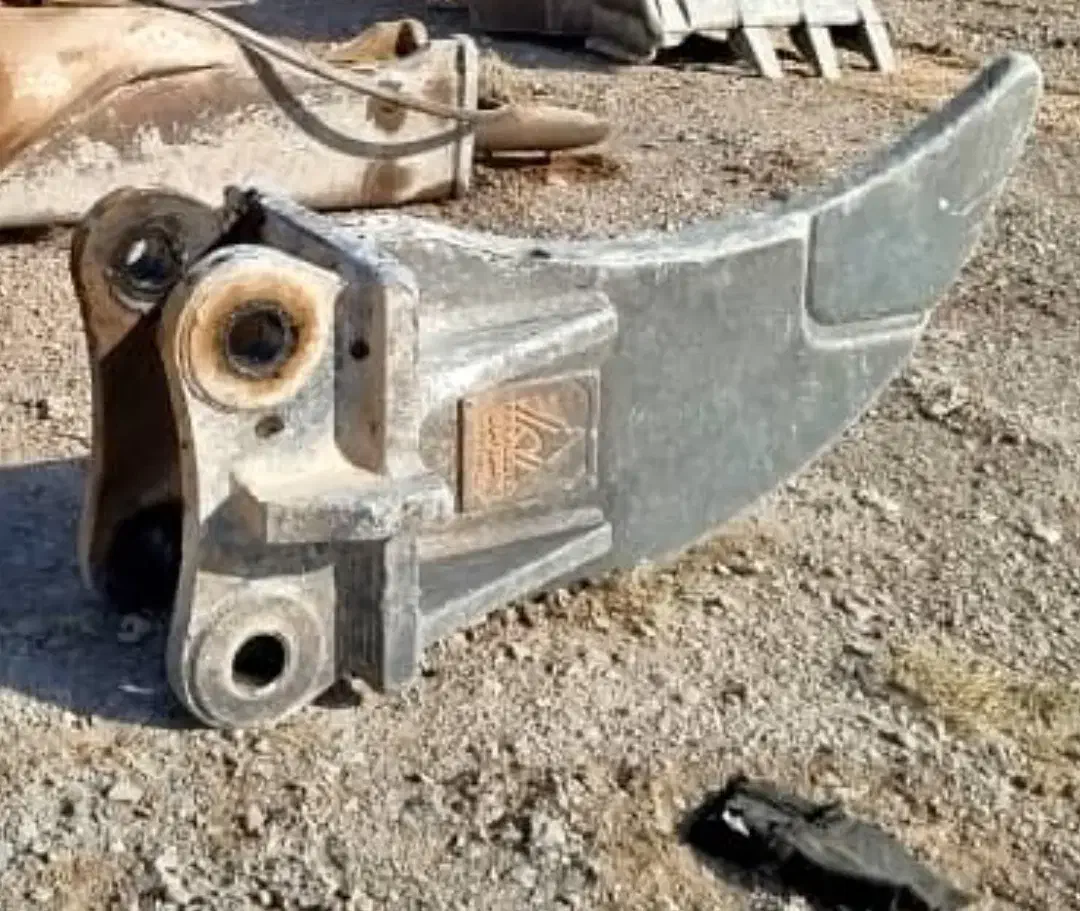 کلنگ بیل مکانیکی|ماشین‌آلات صنعتی|شیراز, کوی قضات|دیوار