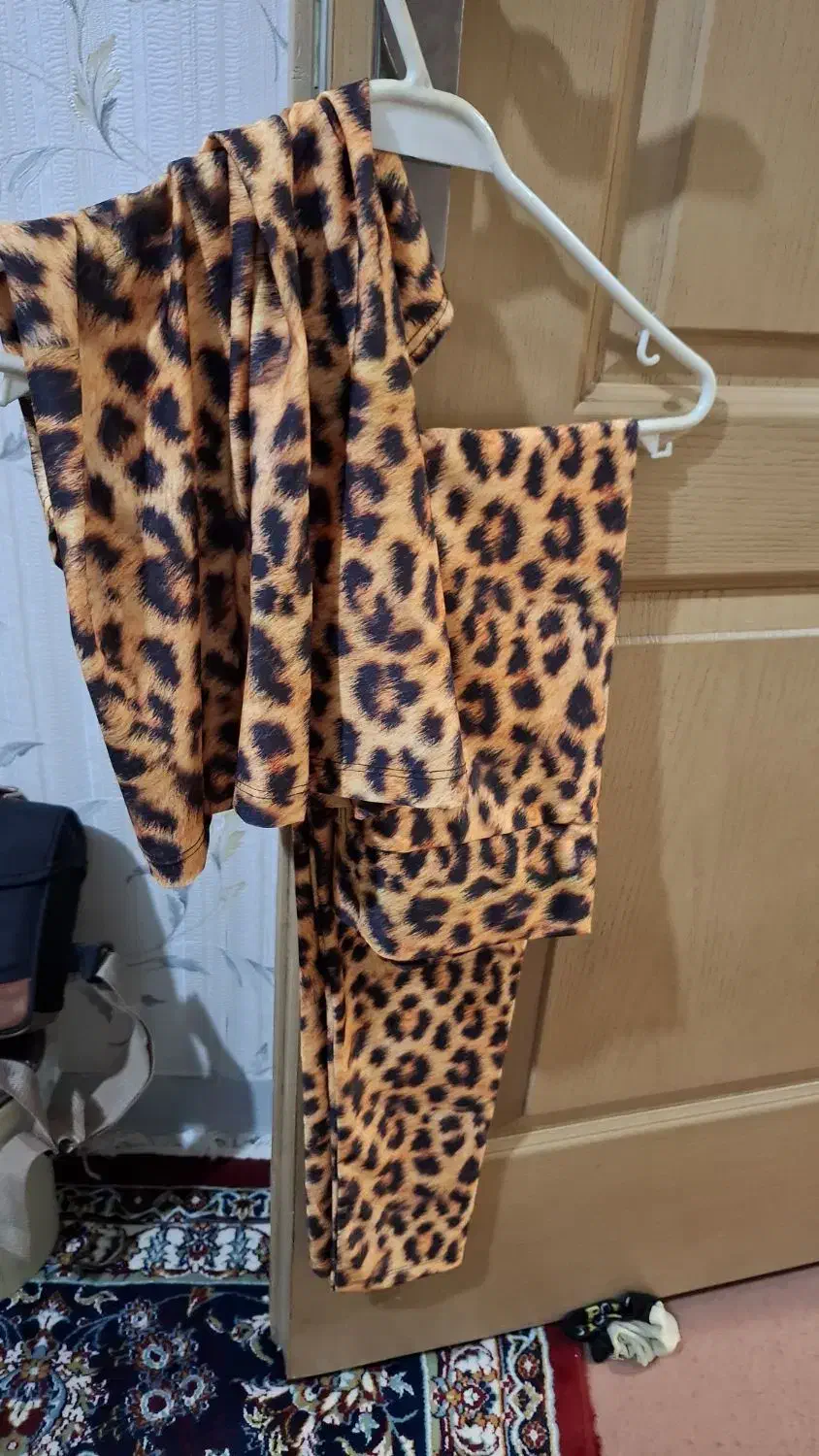 ست لباس زنانه|لباس|هشتگرد, فاز ۱ مهستان|دیوار