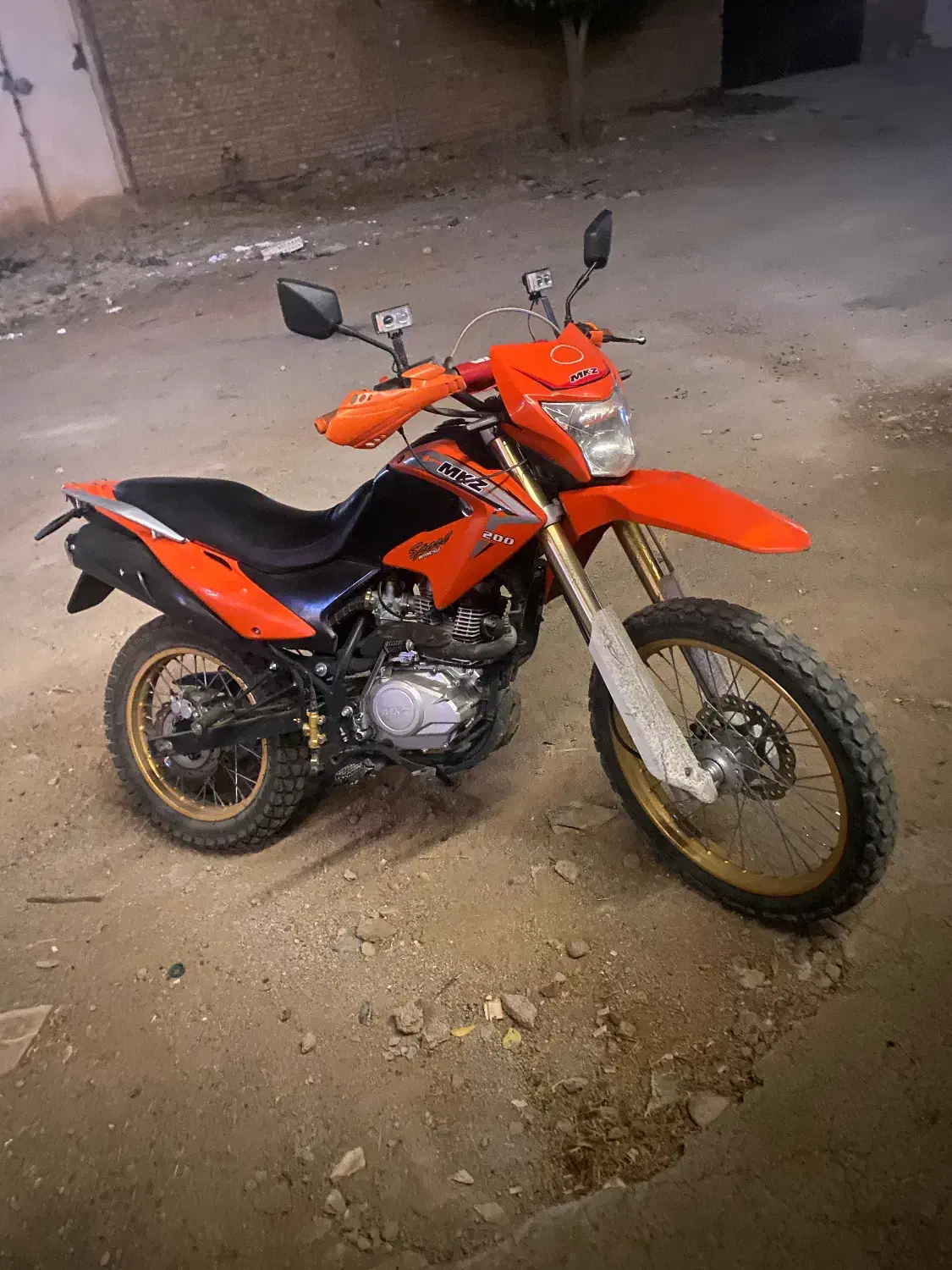 تریل mkz 200/تریل|موتورسیکلت|خرمآباد, |دیوار