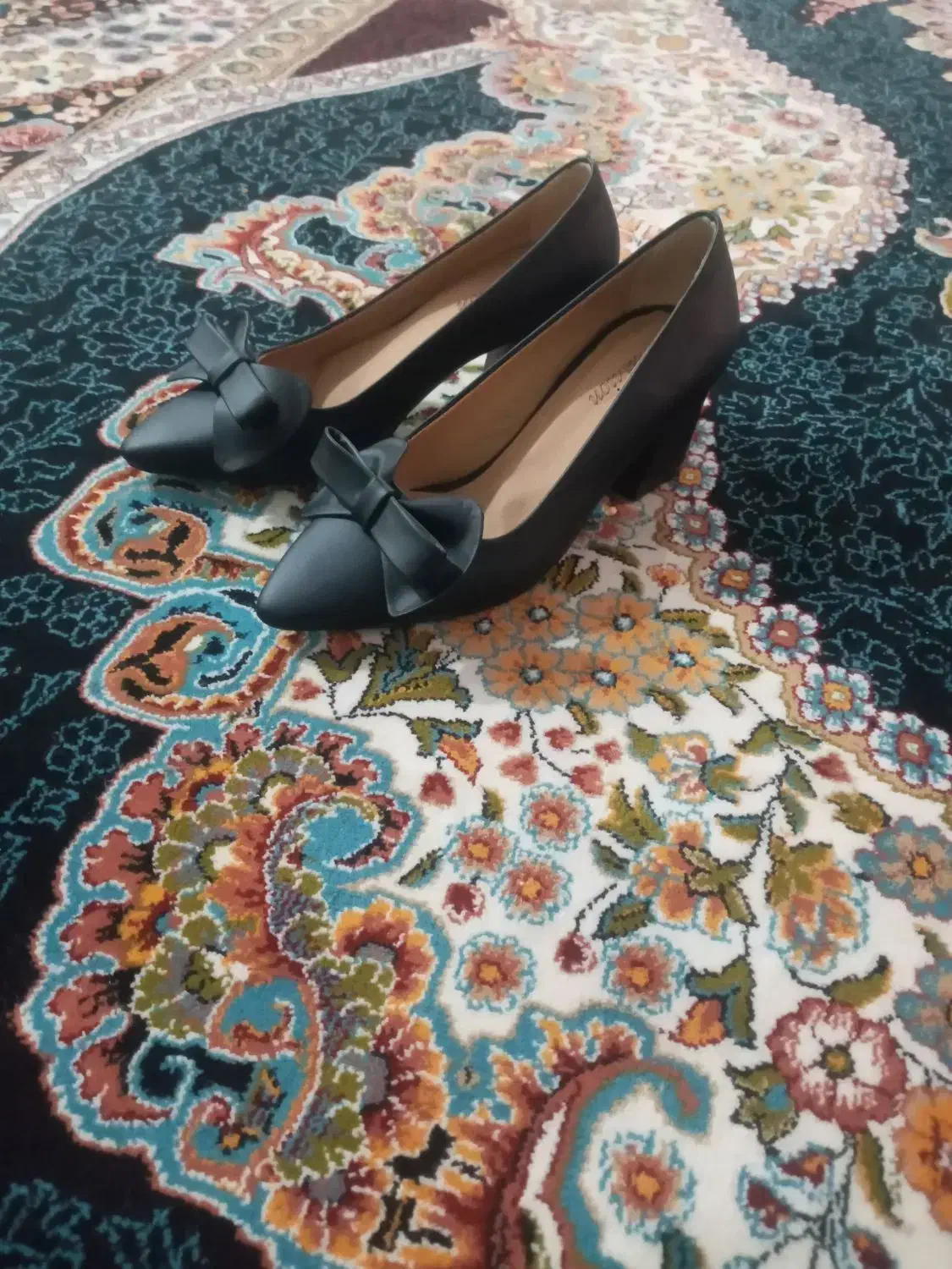 کفش پیدا شده|کیف، کفش، کمربند|زابل, |دیوار