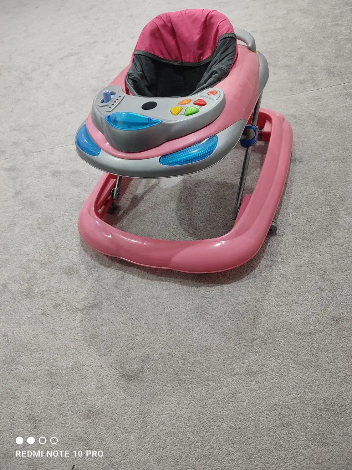 روروئک تمیز|کالسکه و لوازم جانبی|شوش, |دیوار