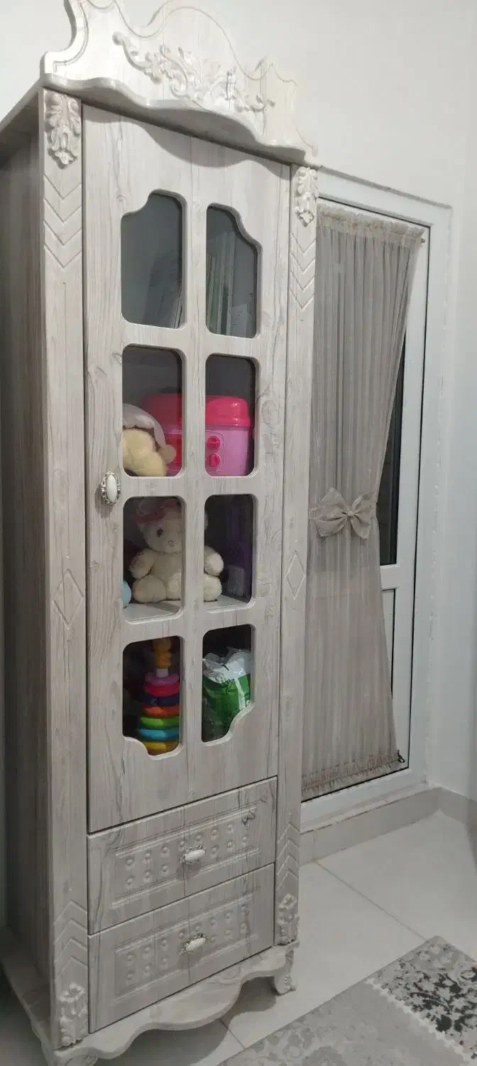 تخت و کمد و فرش|تخت و سرویس خواب|ایوانکی, |دیوار