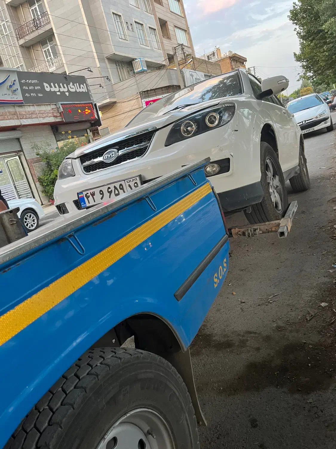 امداد خودرو یدک کش چرخیگیر اتوماتیک|خدمات حمل و نقل|کرمانشاه, |دیوار