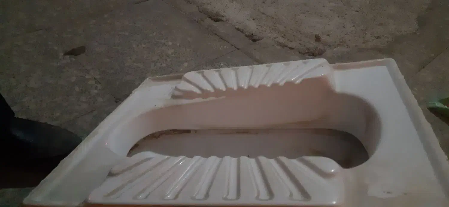 فروش روشویی پایهدار و کاسه توالت ایرانی|لوازم سرویس بهداشتی|محمدشهر, سیدآباد|دیوار