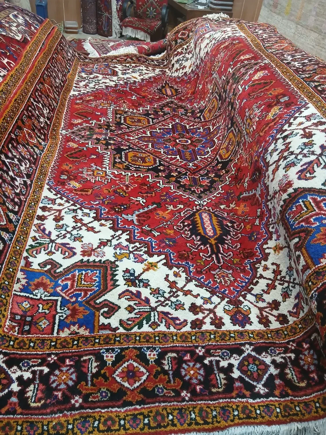 یک جفت|فرش|میانه, |دیوار