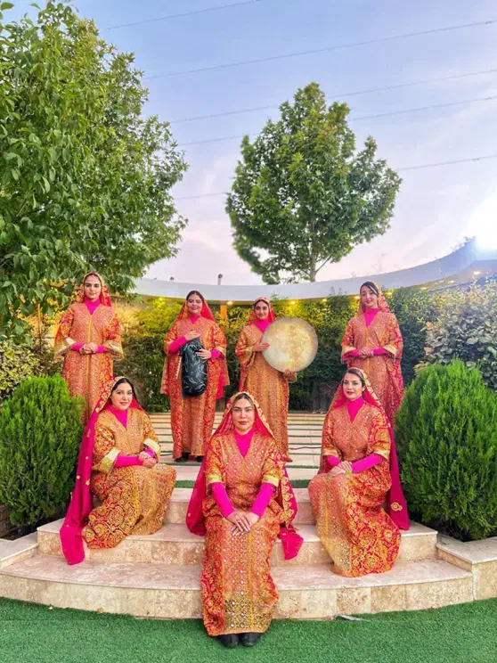 دف نوازی بانوان. گروه واسونک. ساقدوش عروس|خدمات پذیرایی، مراسم|شیراز, ارم|دیوار