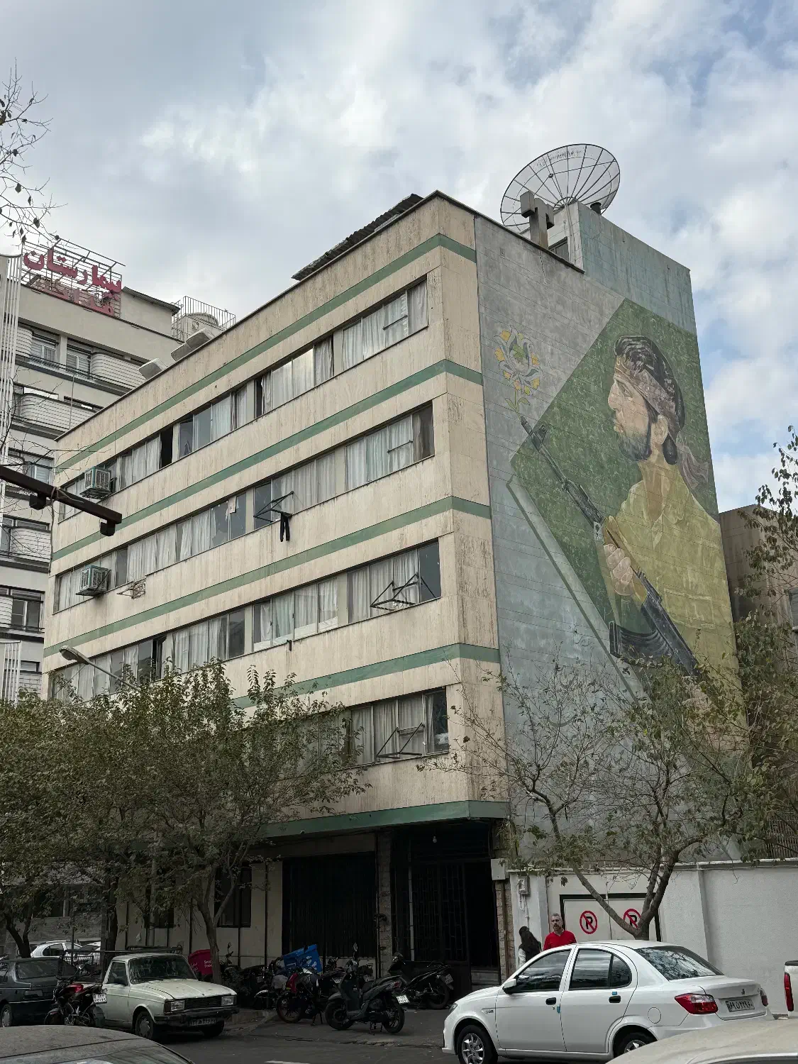 فروش ملک با موقعیت اداری تجاری ۵ طبقه|فروش دفتر کار، اتاق اداری، مطب|تهران, فلسطین (میدان انقلاب)|دیوار