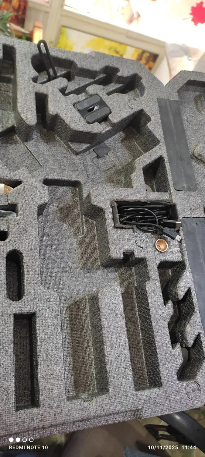 لرزشگیر کرین ۲ اس|دوربین عکاسی و فیلم‌برداری|اردبیل, |دیوار