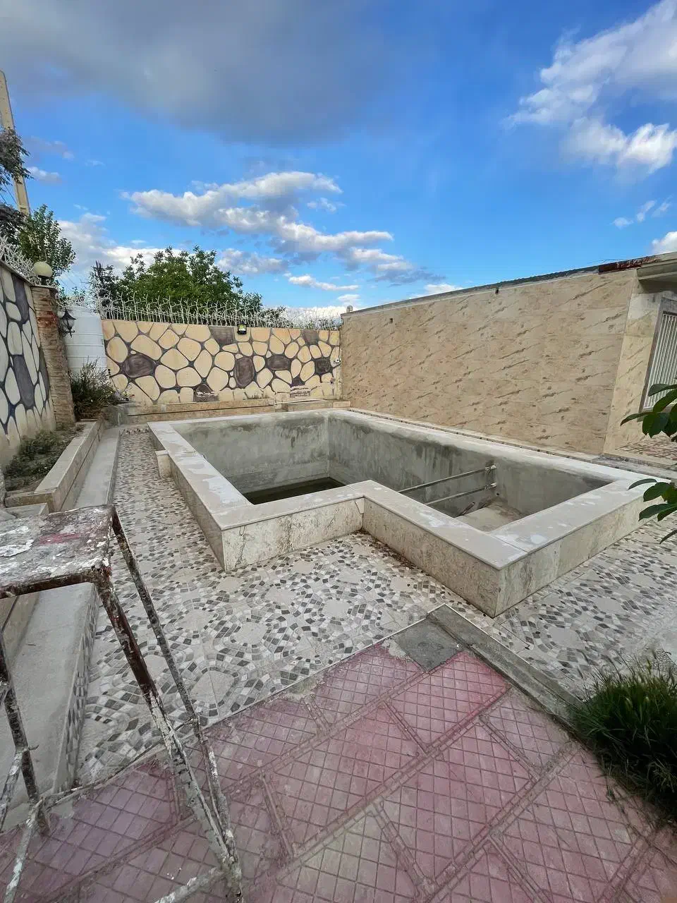 باغچه ویلا|فروش خانه و ویلا|شهریار, رنگرز|دیوار