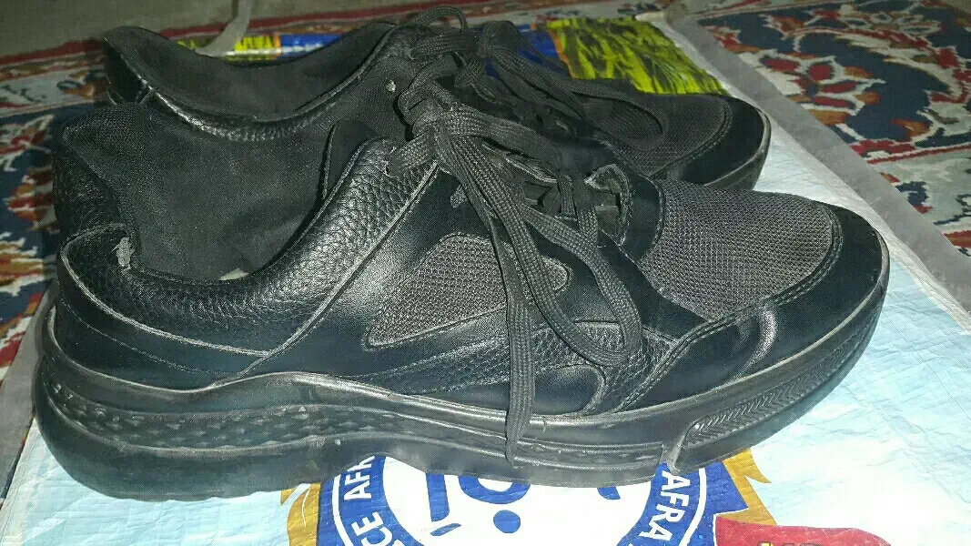 کفش کتونی|کیف، کفش، کمربند|ایلام, |دیوار