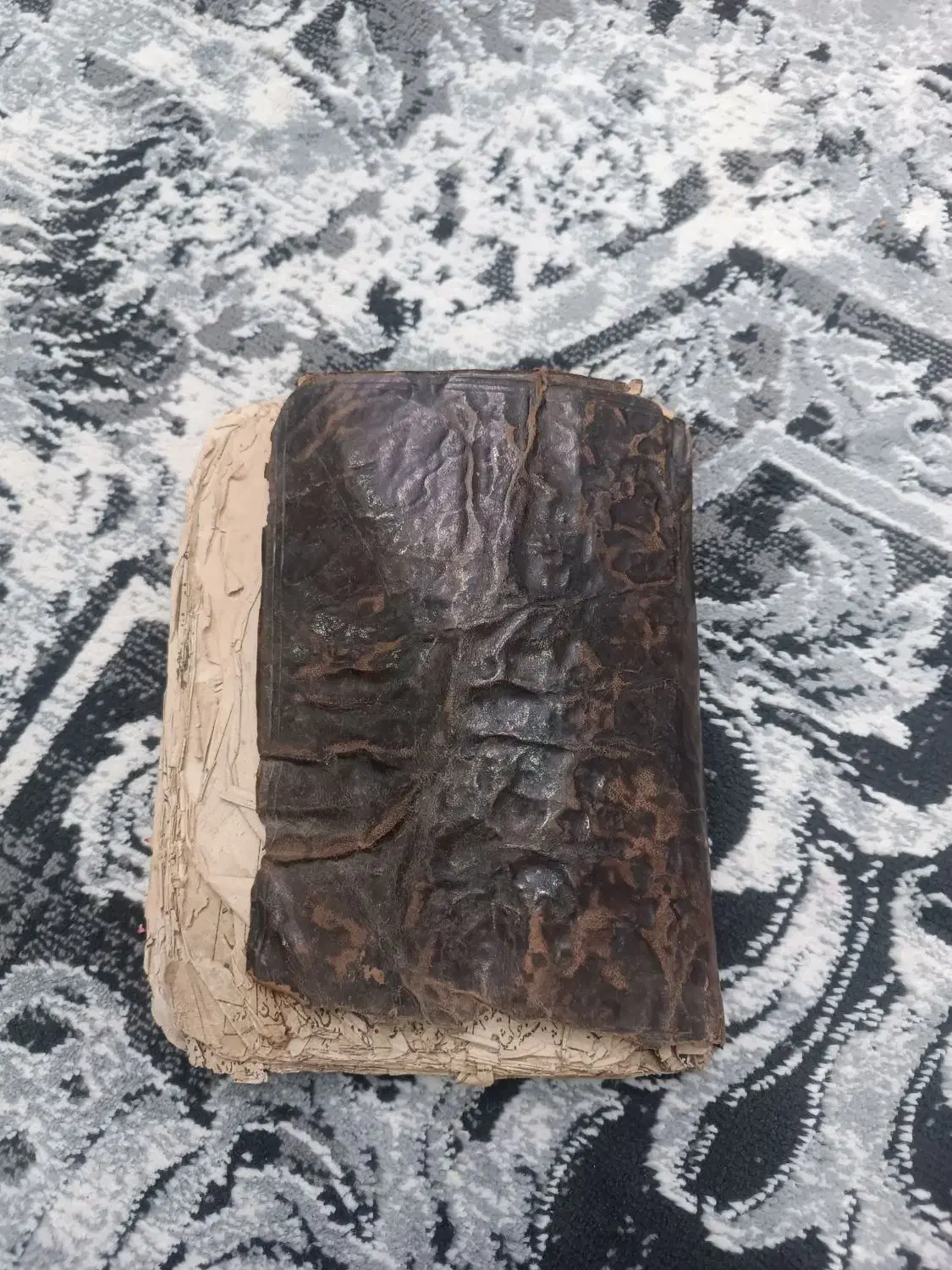 کتاب سنگ چاپ|کتاب و مجله تاریخی|اسلام‌شهر, شهرک واوان|دیوار