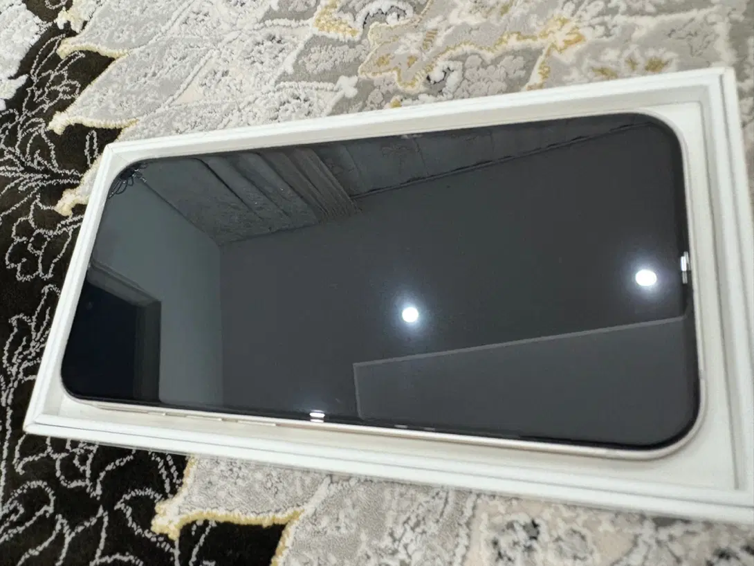 iPhone 13 ایفون|موبایل|اندیشه, اندیشه فاز ۱|دیوار